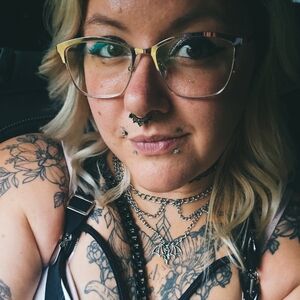 Meet your Posher, Alexia